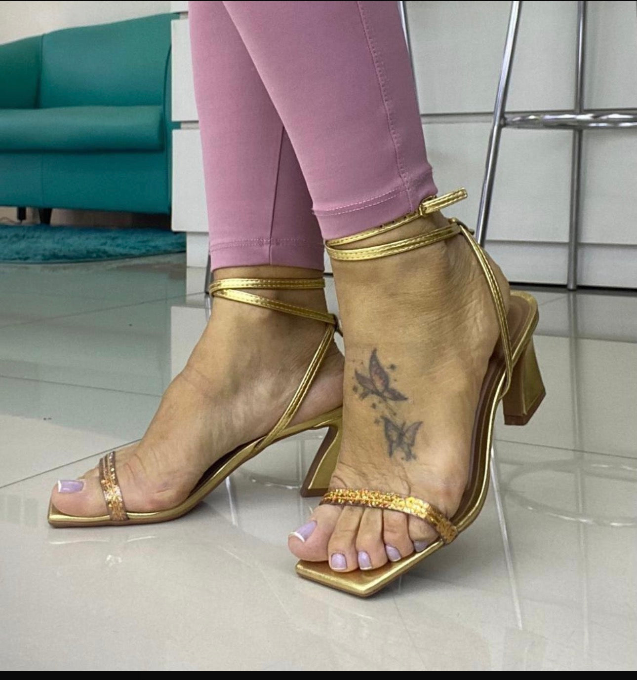 Sandália Dourada Paula